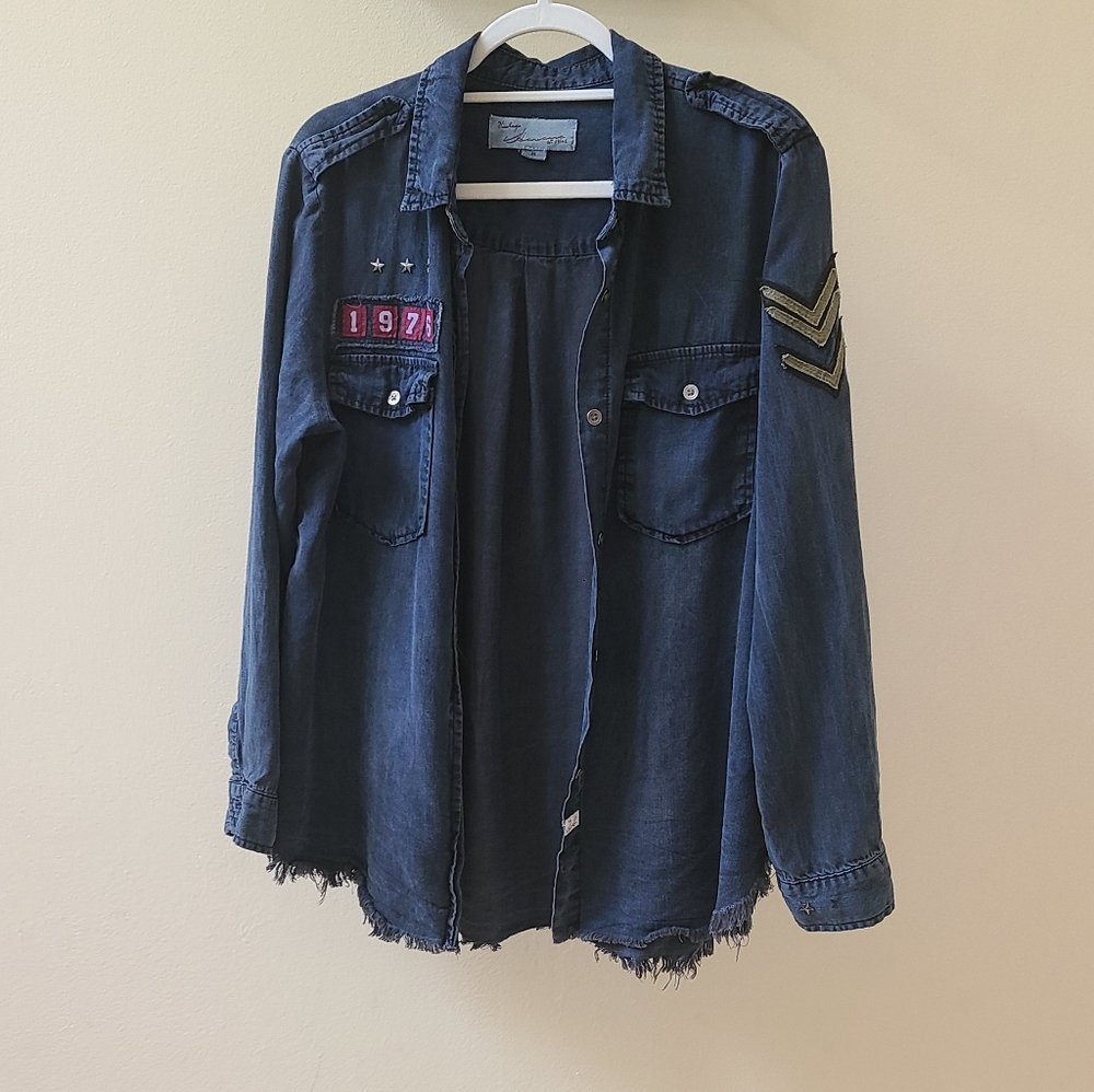 Vintage Havana Distressed Top